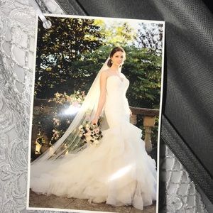 Never worn WEDDING DRESS